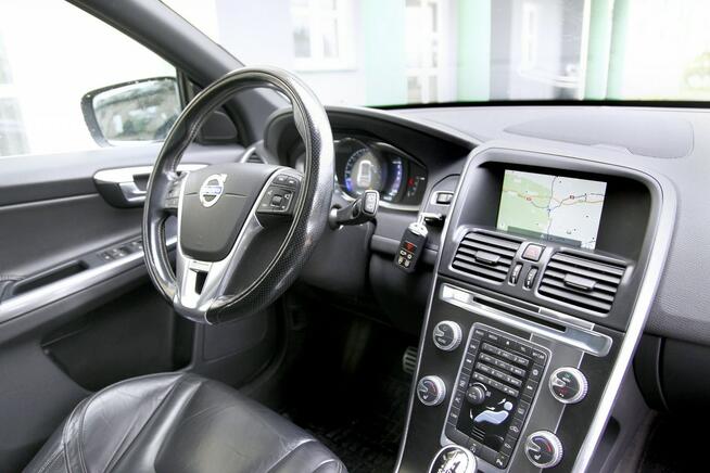 Volvo XC 60 RDESIGN/Navi/Kamera/Panorama/Skóry/ HarmanKardon/Serwis/GWARANCJA