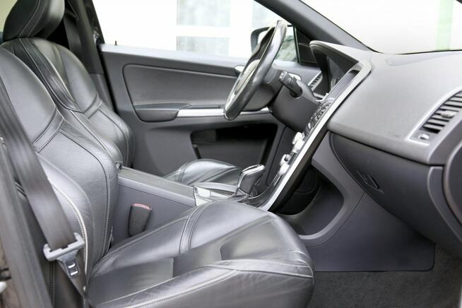 Volvo XC 60 RDESIGN/Navi/Kamera/Panorama/Skóry/ HarmanKardon/Serwis/GWARANCJA