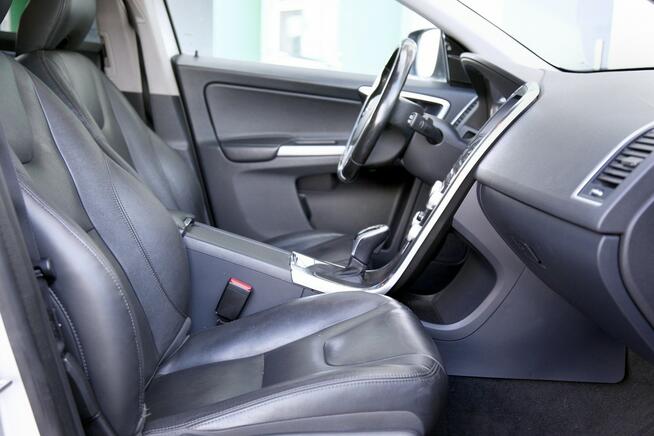 Volvo XC 60 BiXenon/Navi/Skóry/4x4/Kamera/Panorama/Parktronic/ Serwis/GWARANCJA