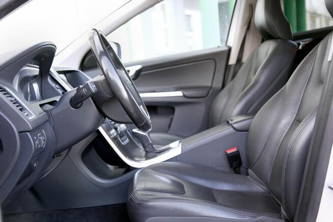 Volvo XC 60 BiXenon/Navi/Skóry/4x4/Kamera/Panorama/Parktronic/ Serwis/GWARANCJA