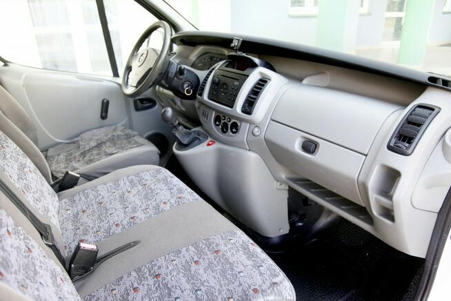 Opel Vivaro 1.9CDTI 101KM/Klimatyzacja/6 Biegów/ Navi Parrot/ Serwisowany/