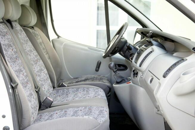 Opel Vivaro 1.9CDTI 101KM/Klimatyzacja/6 Biegów/ Navi Parrot/ Serwisowany/