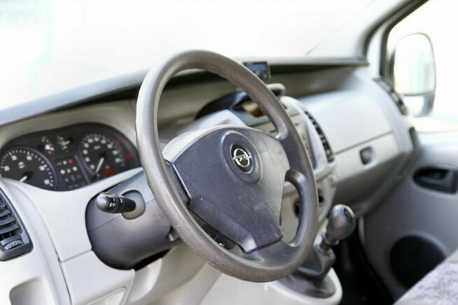 Opel Vivaro 1.9CDTI 101KM/Klimatyzacja/6 Biegów/ Navi Parrot/ Serwisowany/