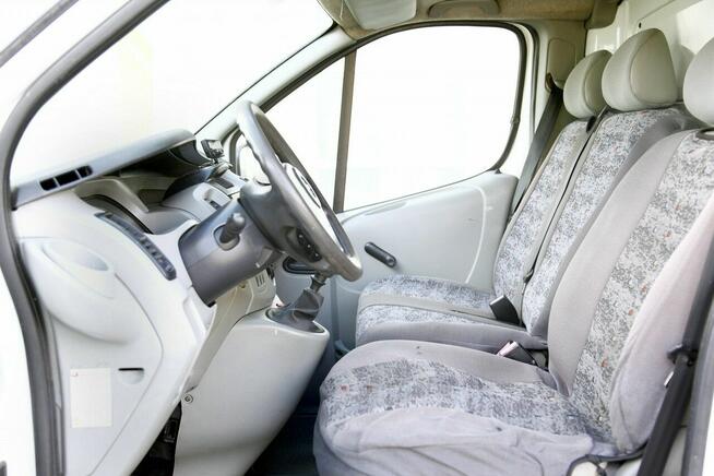 Opel Vivaro 1.9CDTI 101KM/Klimatyzacja/6 Biegów/ Navi Parrot/ Serwisowany/