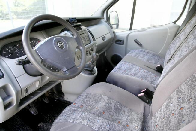 Opel Vivaro 1.9CDTI 101KM/Klimatyzacja/6 Biegów/ Navi Parrot/ Serwisowany/
