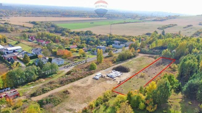 Malownicza działka budowlana w otoczeniu lasu