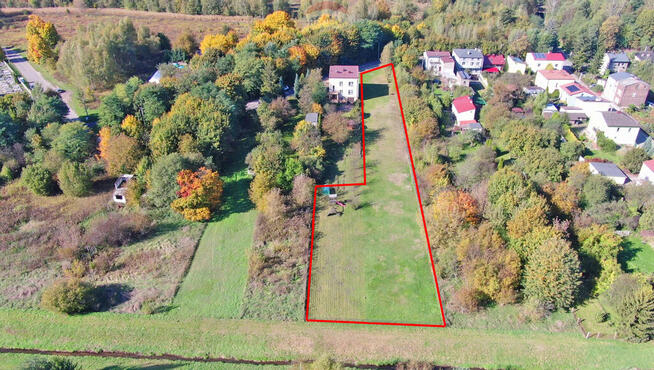 Duża działka budowlana w spokojnej okolicy