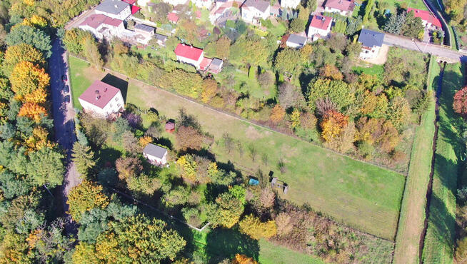 Duża działka budowlana w spokojnej okolicy