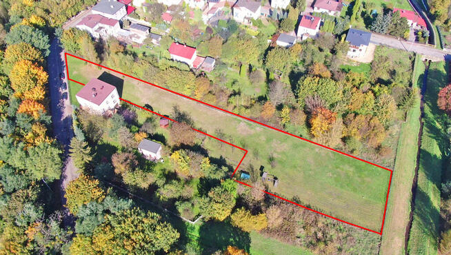 Duża działka budowlana w spokojnej okolicy