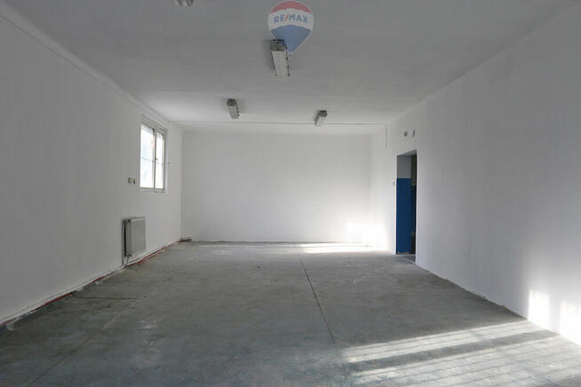 Budynek magazynowy z częścią biurową na wynajem