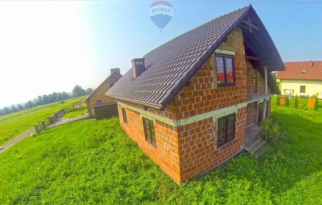 Dom w stanie surowym zamkniętym 10 km od Zatora