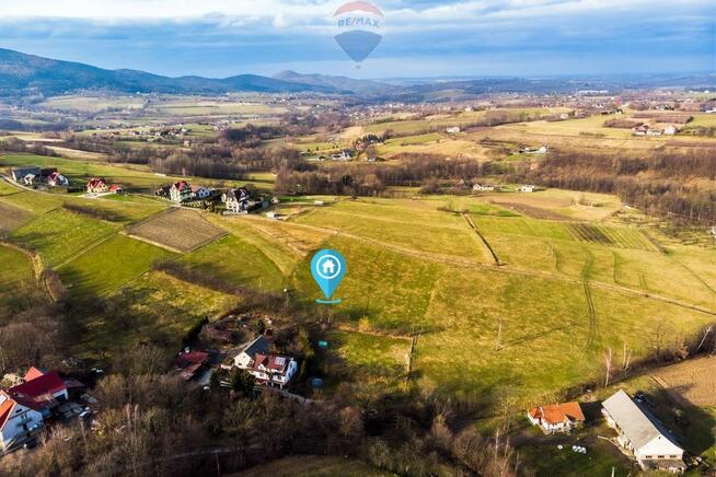 Działka budowlano-usługowa Stróża