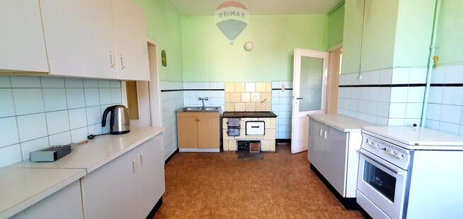 Budynek mieszkalny z częścią usługową