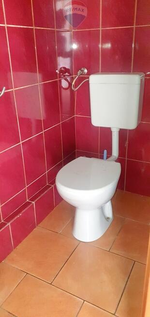 Budynek mieszkalny z częścią usługową