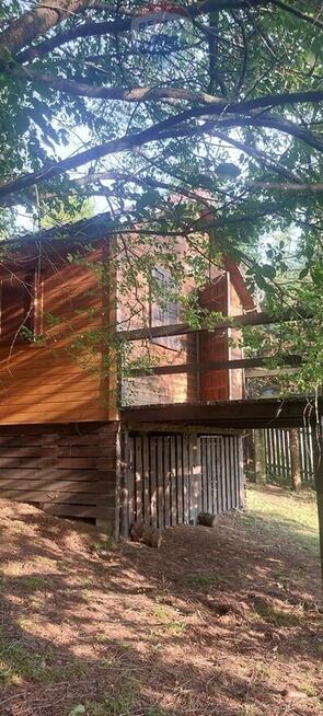 Domek letniskowy na działce budowlanej