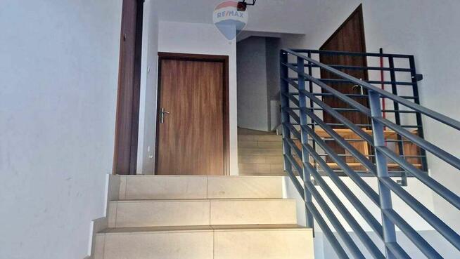 Produkcja, hale, usługi, mieszkania