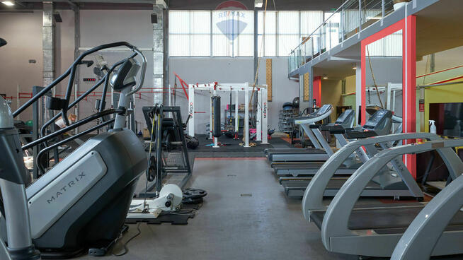 Hala sportowa, Fitness & Wellness, dochodowa