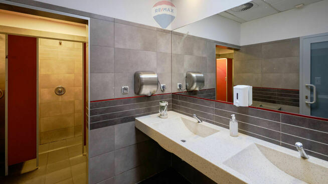 Wysoki hangar, produkcja, usługi, dojazd TIR