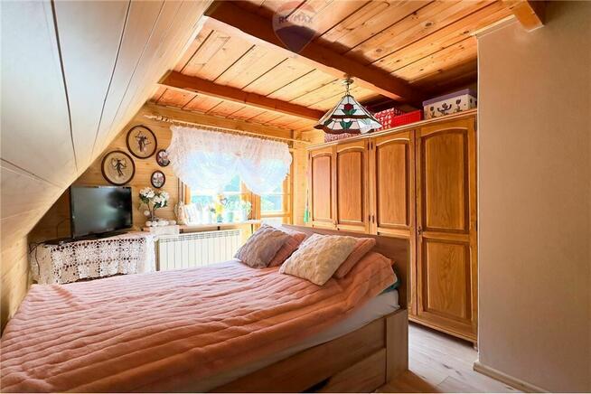 BLACK WEEKS - Drewniany dom w stylu zakopiańskim