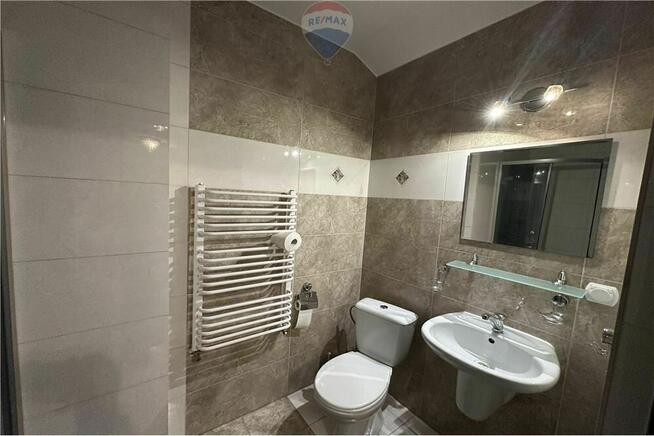 Hotel z Restauracją trasa 735 przy węźle S7