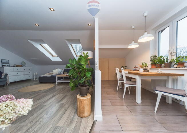 Niezależne mieszkanie w domu dwurodzinnym