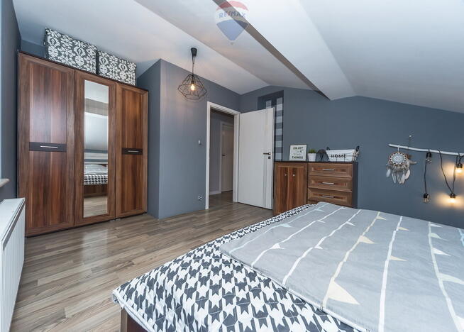 Niezależne mieszkanie w domu dwurodzinnym