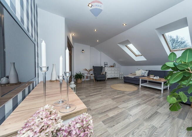 Niezależne mieszkanie w domu dwurodzinnym