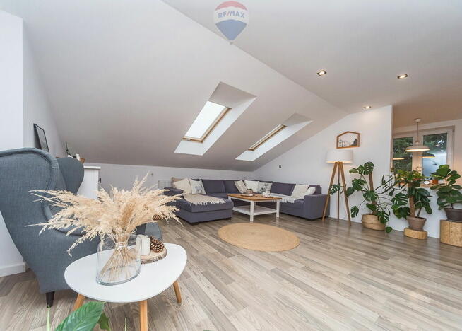 Niezależne mieszkanie w domu dwurodzinnym