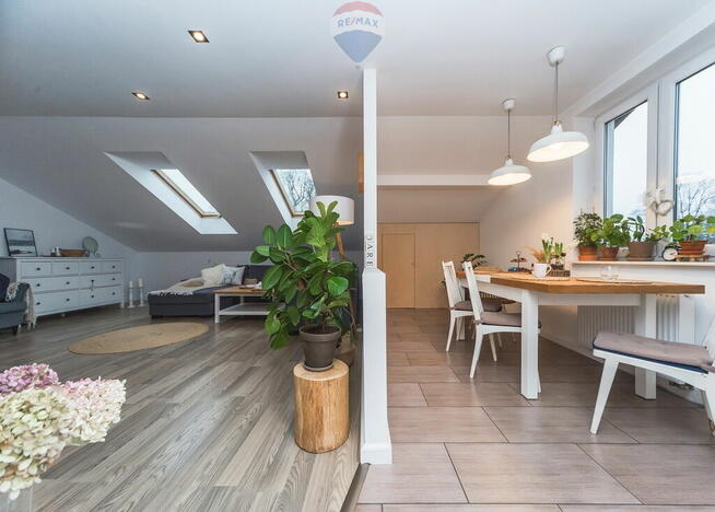 Niezależne mieszkanie w domu dwurodzinnym