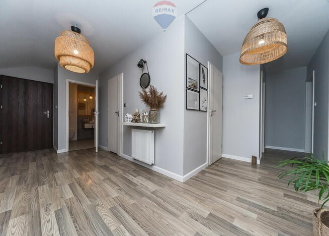 Niezależne mieszkanie w domu dwurodzinnym