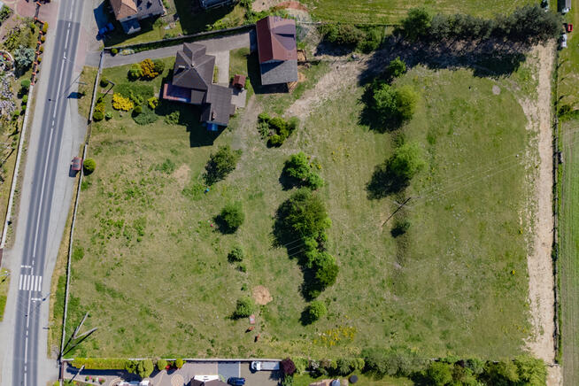 Duży dom i duża działka przy DW780 pierwsza linia