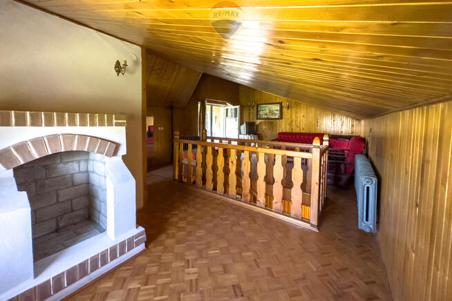 Duży dom i duża działka przy DW780 pierwsza linia