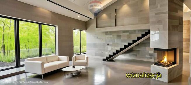 Dom marzeń przy ścianie lasu