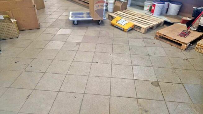 Doskonała Lokalizacja, Świetna Widoczność!