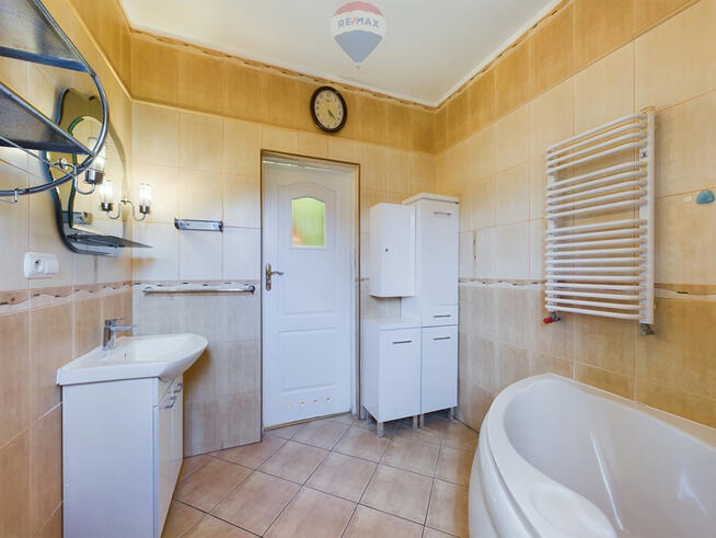 Dom w otoczeniu pięknej zieleni!!!