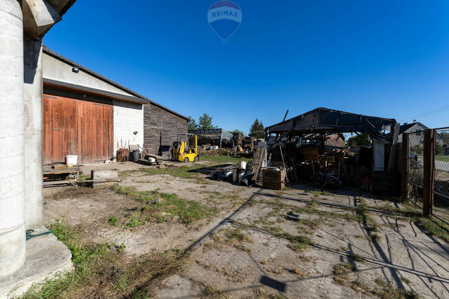 Na sprzedaż! Stolarnia z budynkiem mieszkalnym.