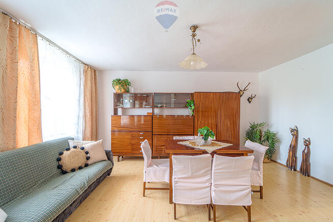 Dom z dużą działką 1.700 m², pośród jezior