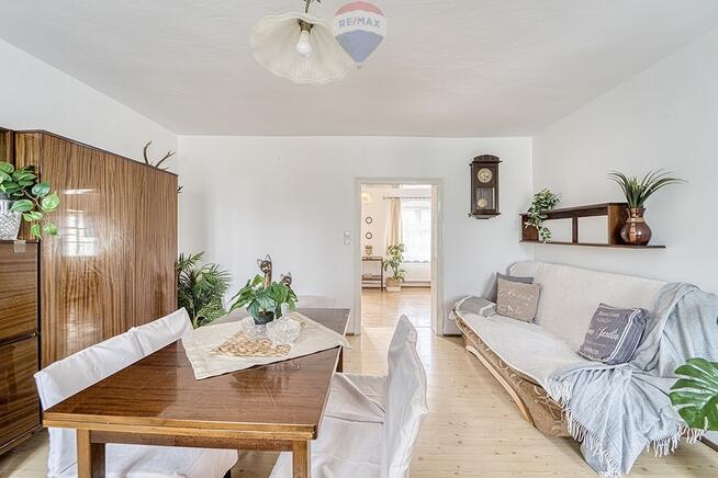 Dom z dużą działką 1.700 m², pośród jezior