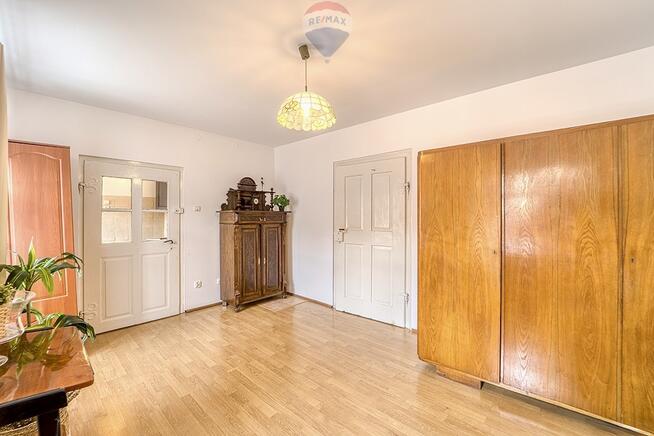 Dom z dużą działką 1.700 m², pośród jezior