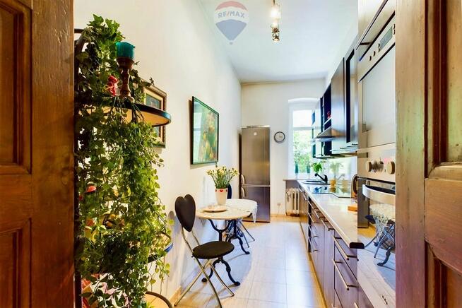 Na sprzedaż stylowa willa z bardzo dużą działką !