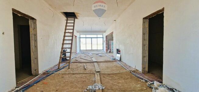 Centrum handlowo-usługowe 1300 m2 Tarczek, Pawłów