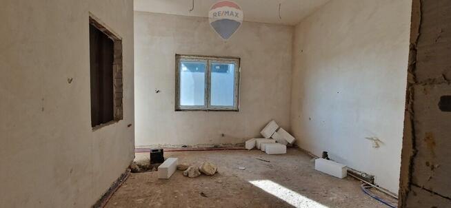 Centrum handlowo-usługowe 1300 m2 Tarczek, Pawłów