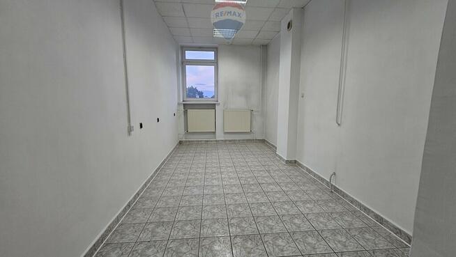 Wyjątkowa Okazja: Wynajmij Lokal Usługowy w Starac