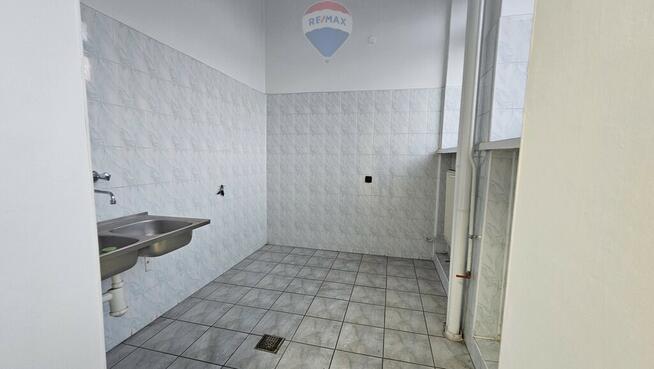 Wyjątkowa Okazja: Wynajmij Lokal Usługowy w Starac