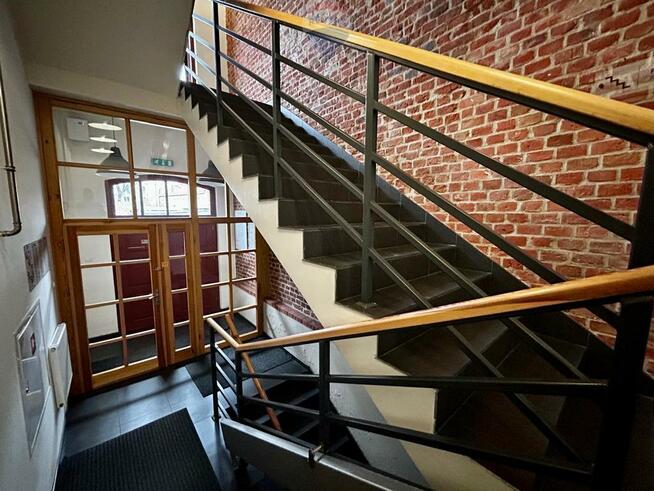 Biuro LOFT z antresolą