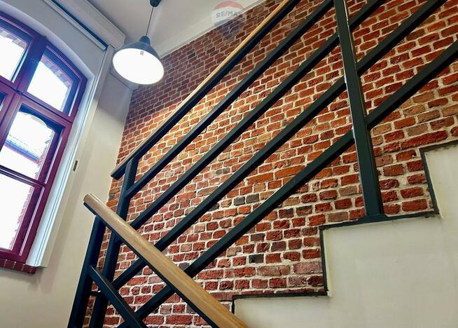 Biuro LOFT z antresolą