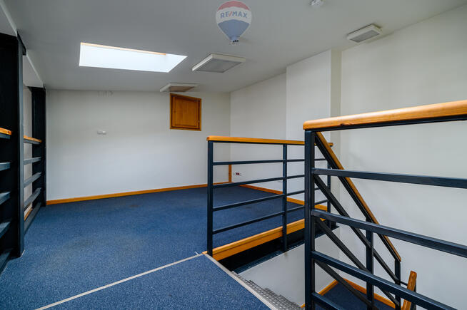 Biuro LOFT z antresolą