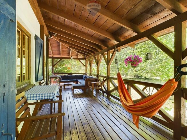 Siedlisko w otulinie lasu