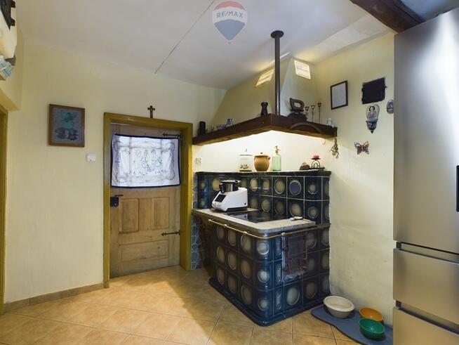 Siedlisko w otulinie lasu