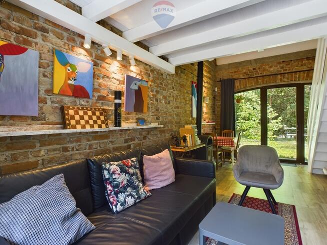 Siedlisko w otulinie lasu